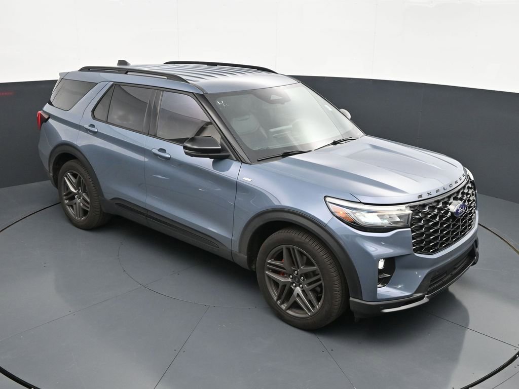 Used 2025 Ford Explorer ST-Line w/ Premium Package RWD image 21