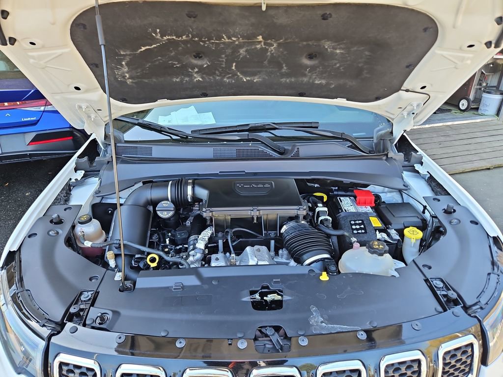 Used 2024 Jeep Compass Limited image 33
