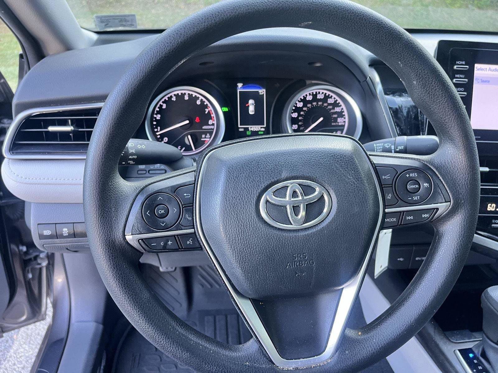 Used 2024 Toyota Camry LE FWD image 15