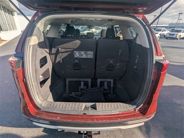 Used 2022 Kia Carnival LX image 12