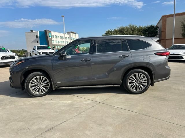 Used 2023 Toyota Highlander Platinum AWD/4WD image 7