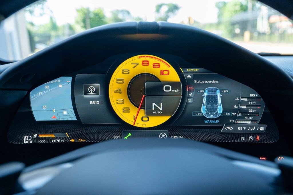 Used 2022 Ferrari Roma RWD image 38