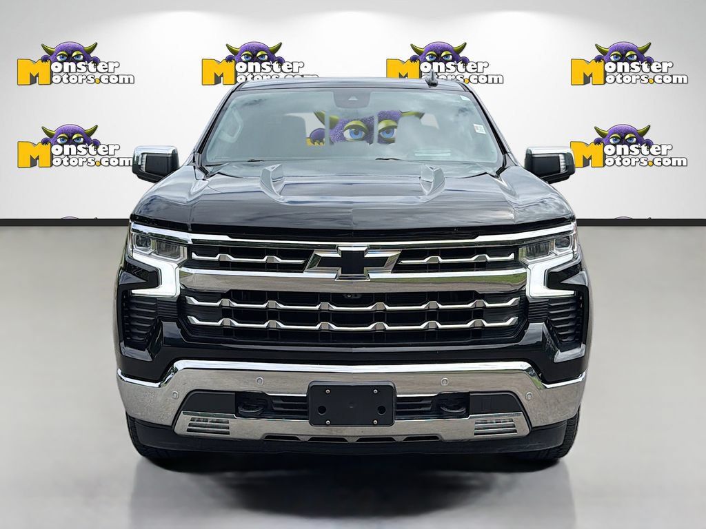 Used 2022 Chevrolet Silverado 1500 LTZ w/ LTZ Premium Package AWD/4WD image 2