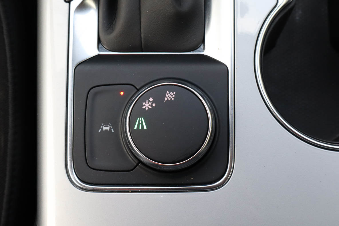 Used 2025 Chevrolet Blazer LT FWD image 11