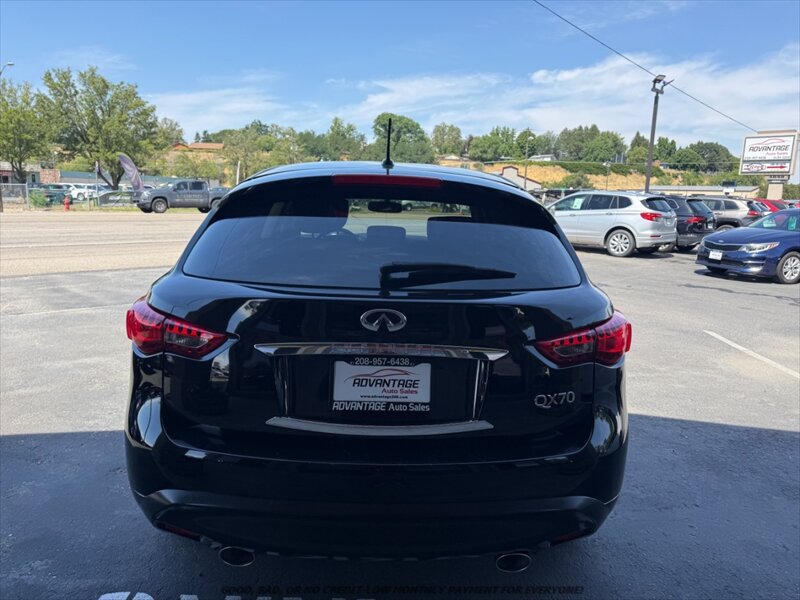 Used 2016 INFINITI QX70 2WD image 6
