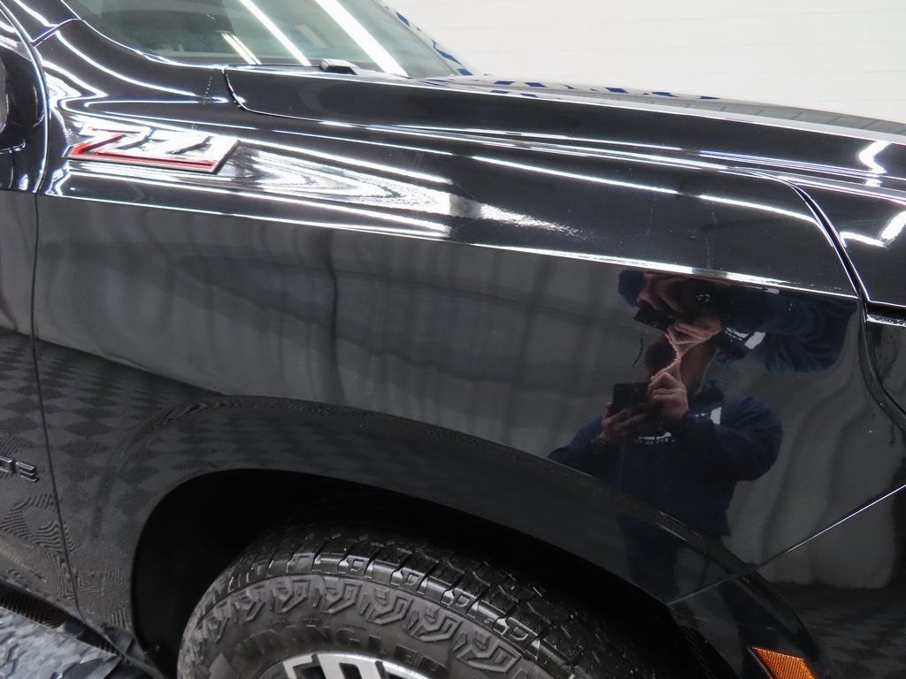 Used 2025 Chevrolet Tahoe Z71 image 37