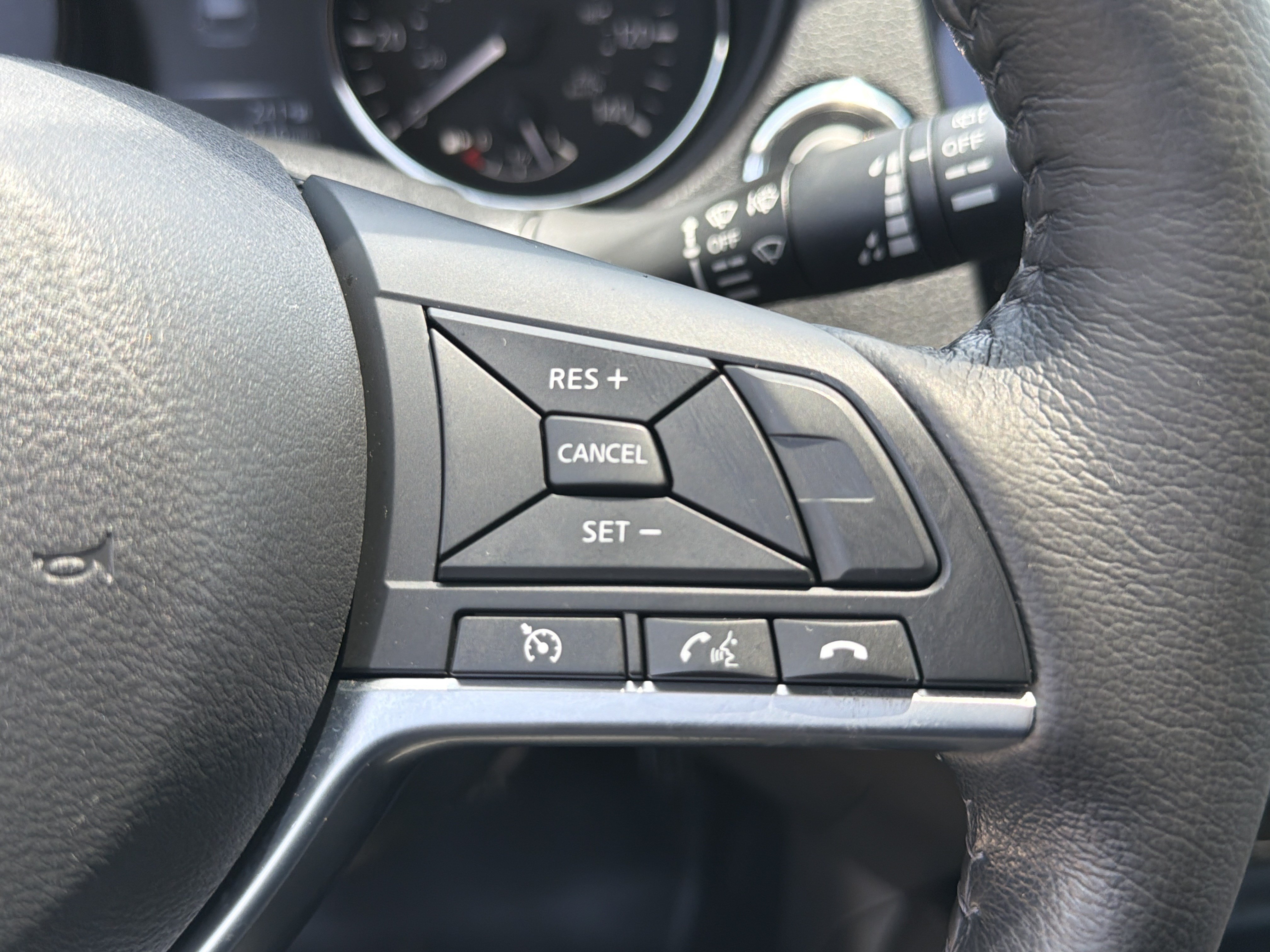 Used 2017 Nissan Rogue SL AWD/4WD image 20