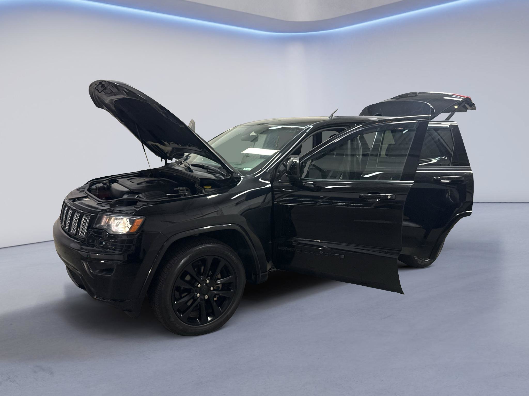 Used 2019 Jeep Grand Cherokee Altitude RWD image 11