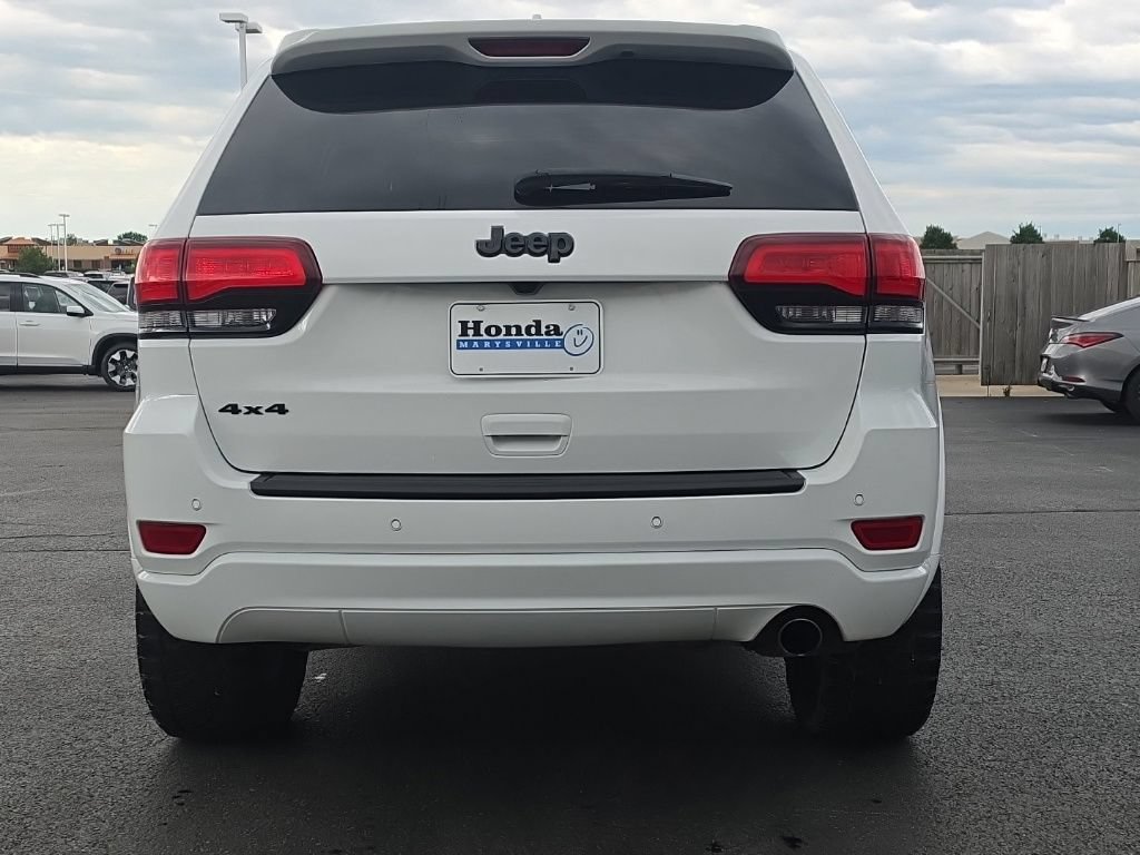 Used 2019 Jeep Grand Cherokee Altitude AWD/4WD image 6