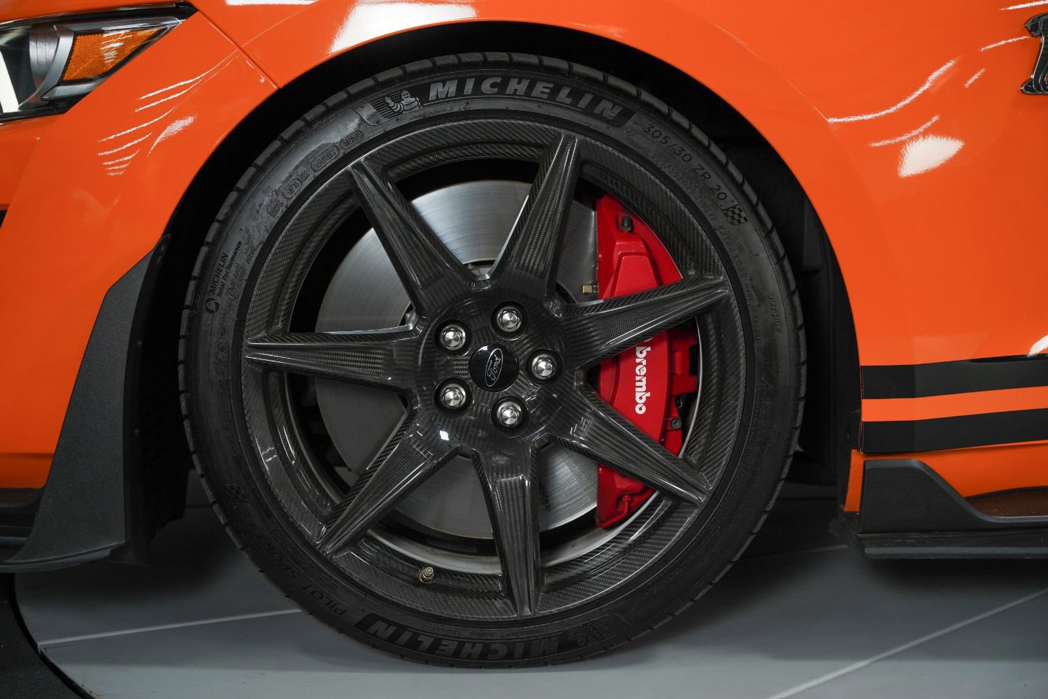Used 2020 Ford Mustang Shelby GT500 w/ Carbon Fiber Track Pack image 19