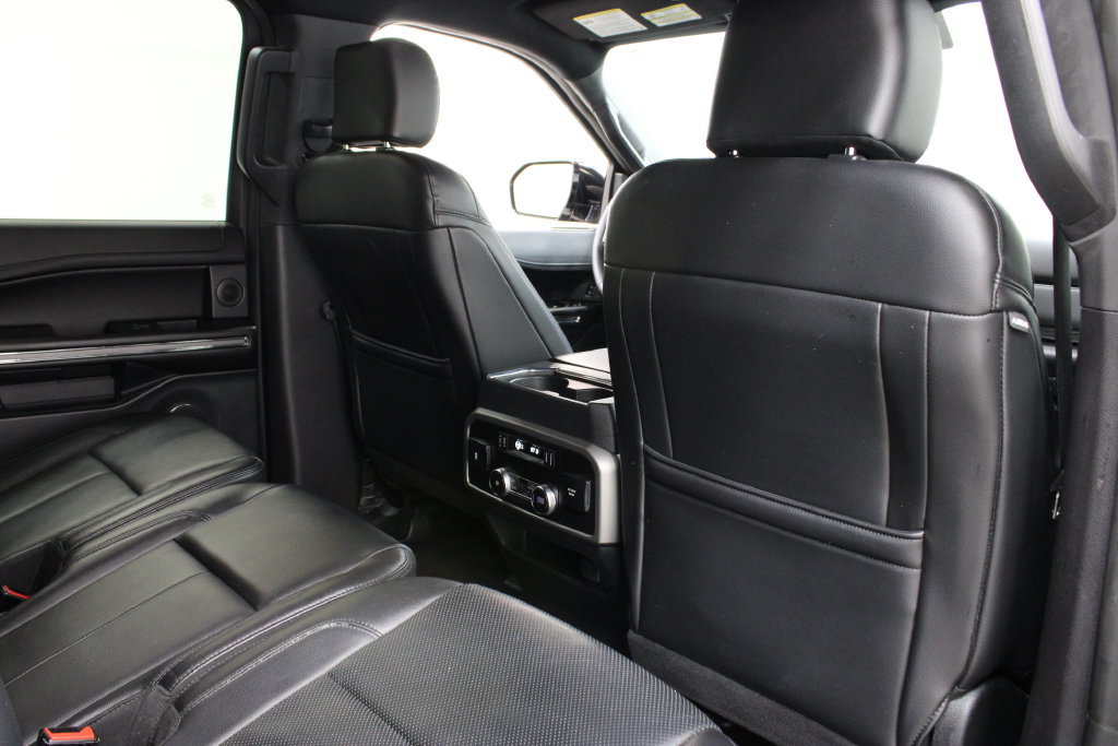 Used 2018 Ford Expedition XLT w/ Equipment Group 202A RWD image 23