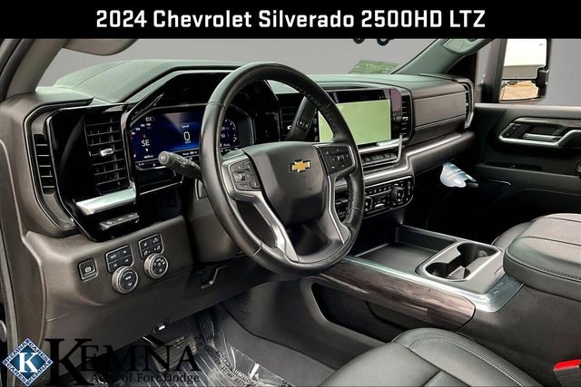 Used 2024 Chevrolet Silverado 2500 LTZ w/ LTZ Premium Package image 22