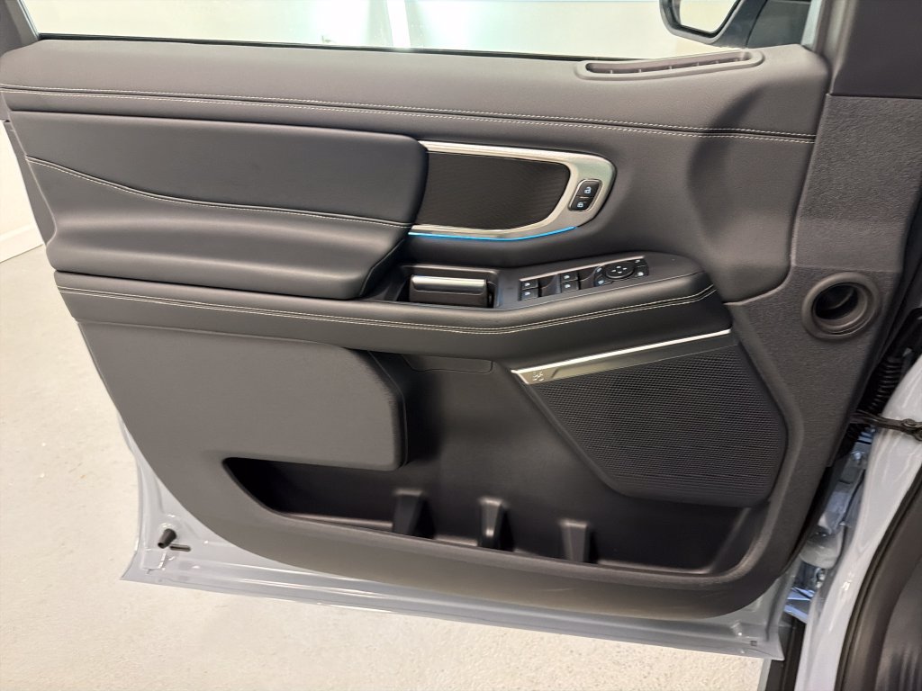 New 2027 Ford Expedition Max Platinum w/ Stealth Performance Package AWD/4WD image 16