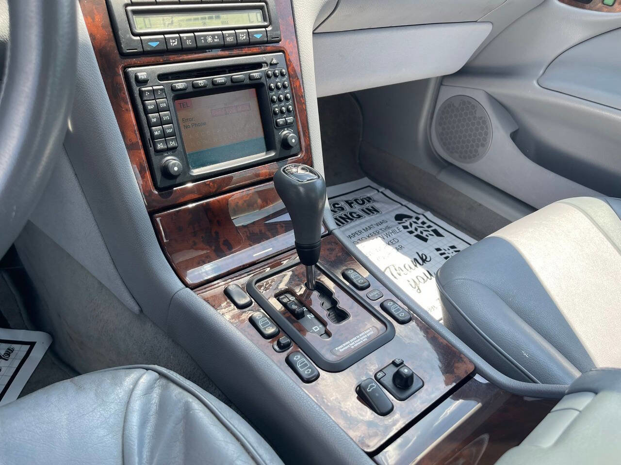 Used 2000 Mercedes-Benz E 320 Sedan image 12