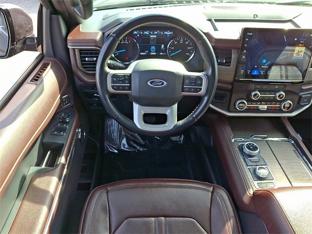 Used 2023 Ford Expedition Max Limited image 11