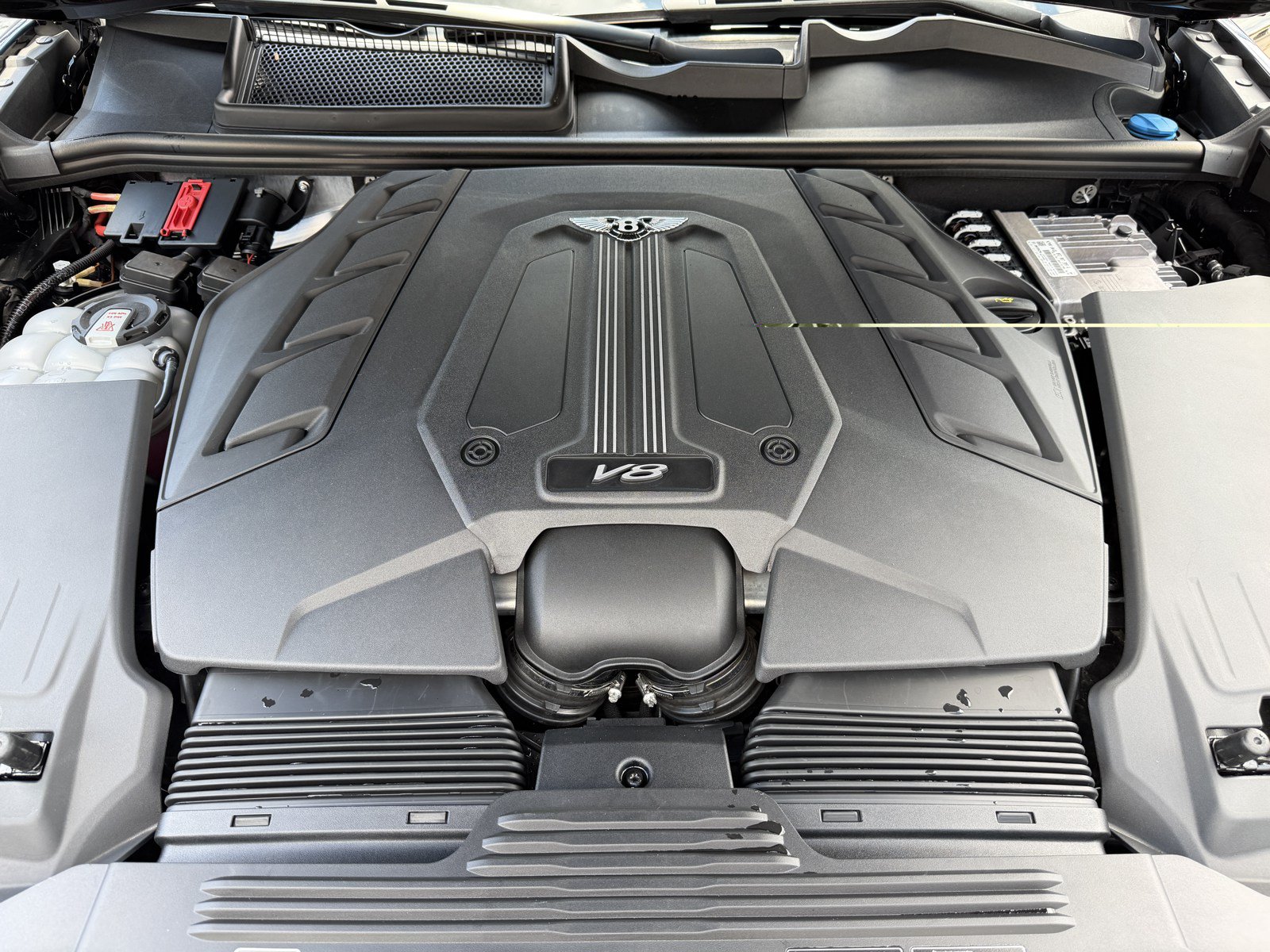 Certified 2023 Bentley Bentayga AWD/4WD image 12