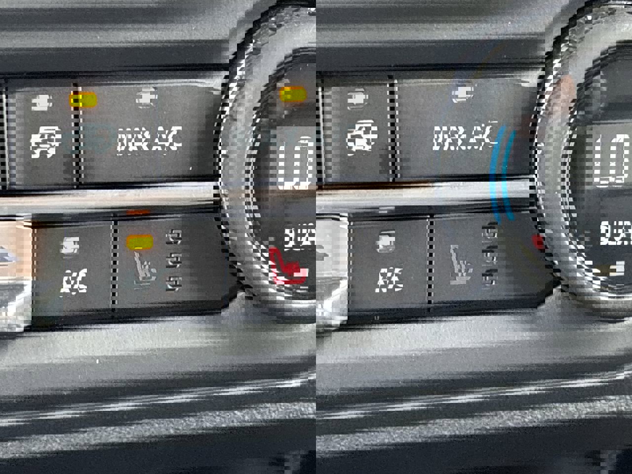 New 2025 Ford Bronco Badlands image 21