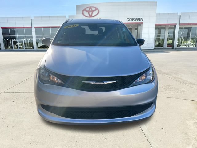 Used 2023 Chrysler Voyager LX FWD image 8