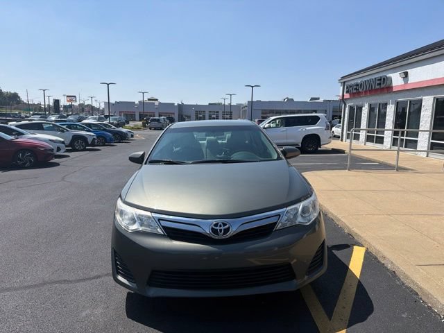 Used 2014 Toyota Camry LE FWD image 6