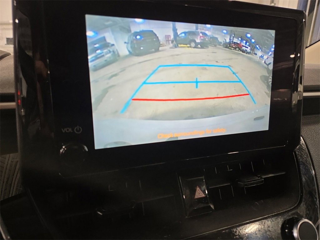 Used 2024 Toyota Corolla LE image 18