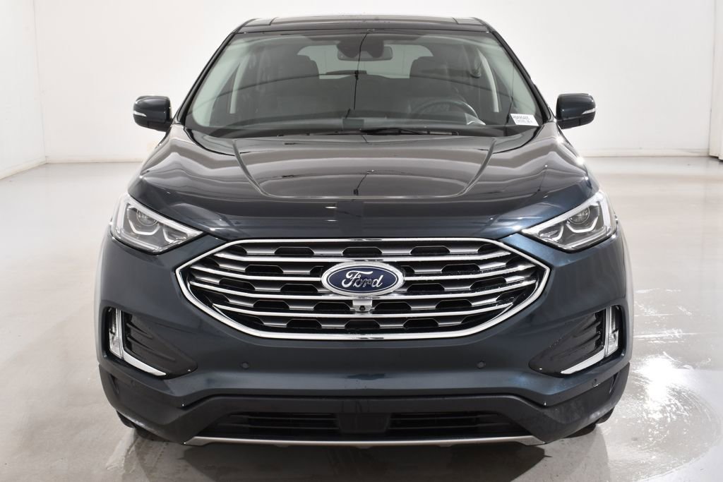 Used 2024 Ford Edge Titanium w/ Equipment Group 301A AWD/4WD image 3