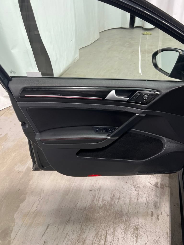 Used 2015 Volkswagen GTI 4-Door FWD image 14