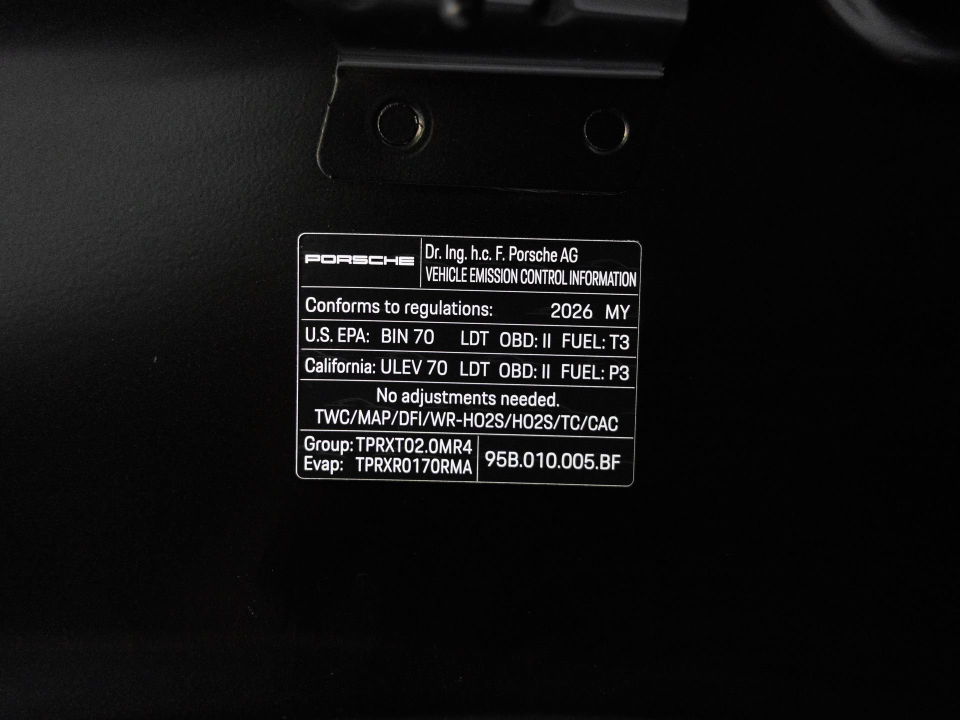 Certified 2026 Porsche Macan AWD/4WD image 44