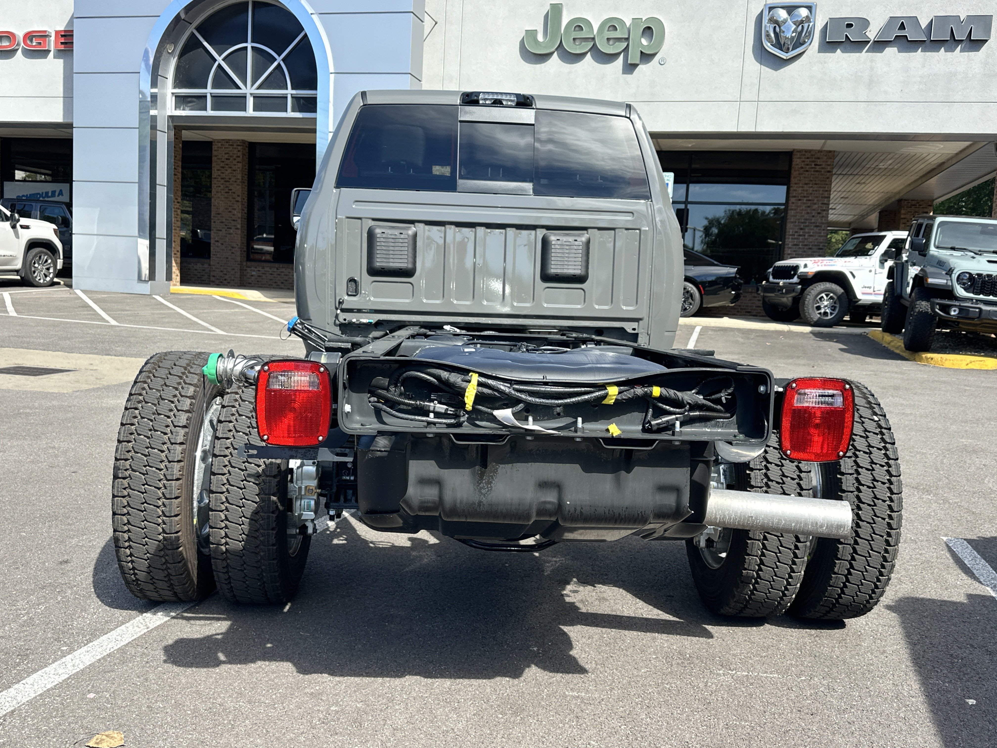New 2027 RAM 5500 4x4 Crew Cab w/ Laramie Trim Package image 17