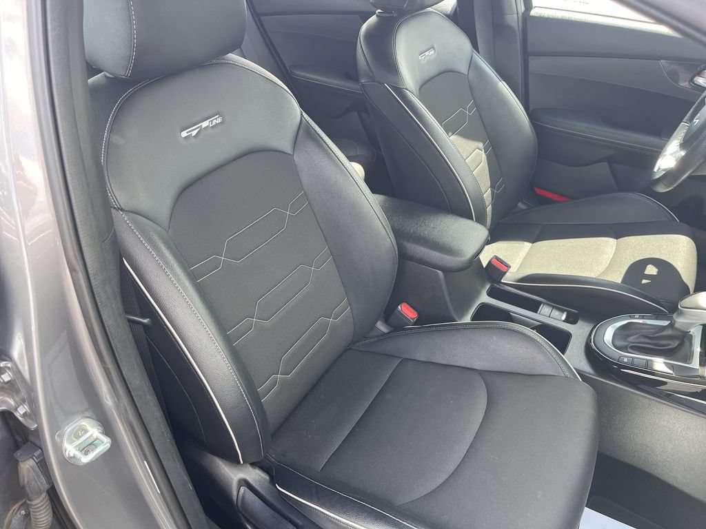 Used 2022 Kia Forte GT-Line w/ GT-Line Technology Package FWD image 28