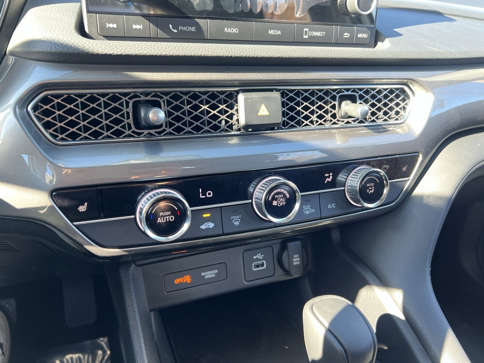 New 2025 Acura Integra image 18