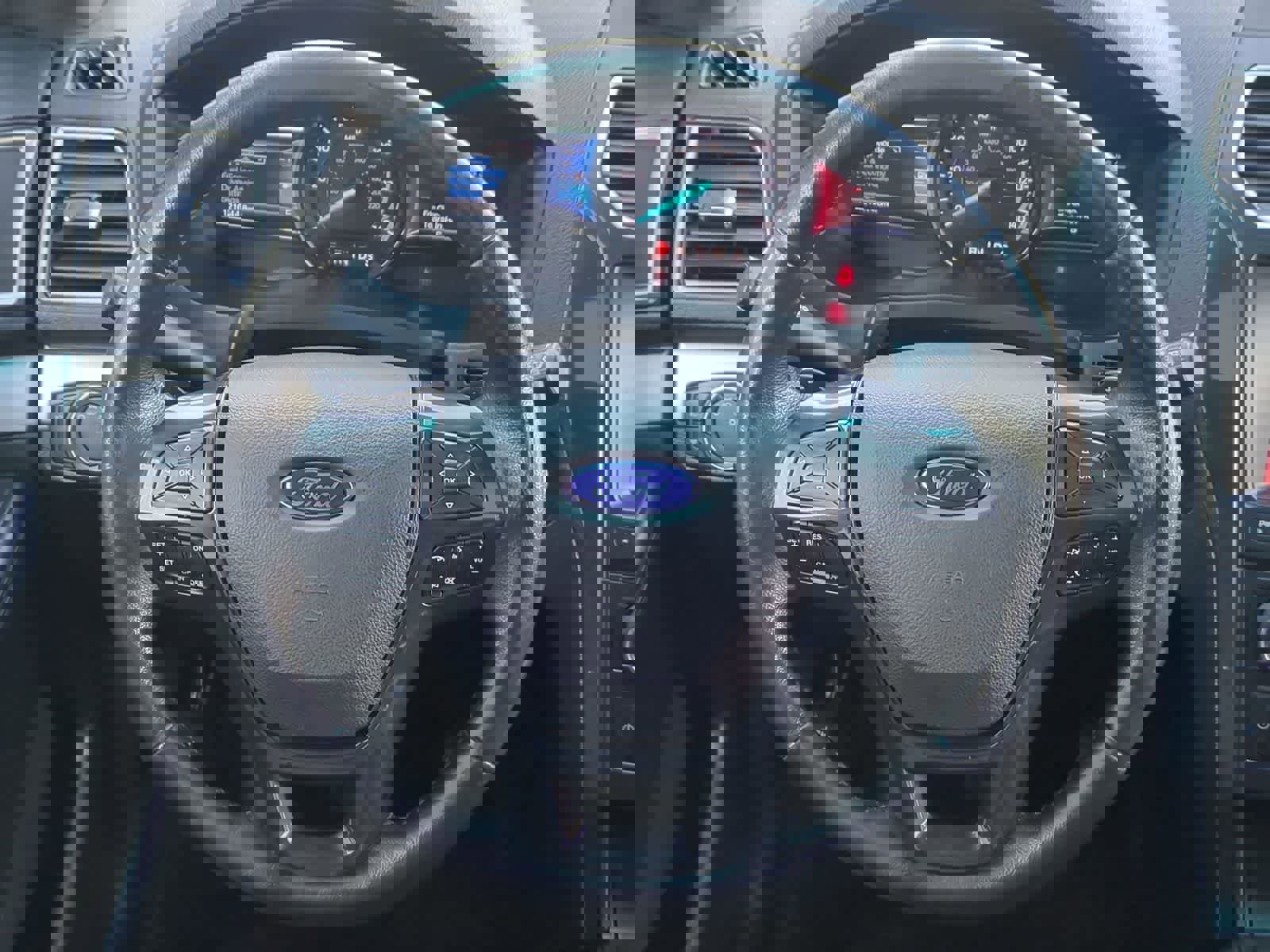 Used 2016 Ford Explorer XLT w/ Equipment Group 202A image 26