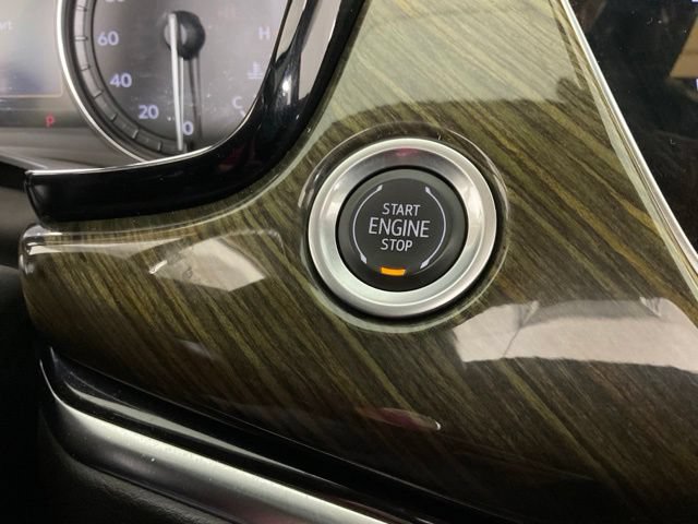 Used 2021 Cadillac XT6 Premium Luxury w/ Platinum Package AWD/4WD image 19