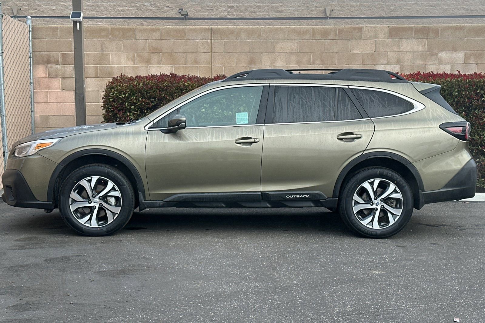 Used 2022 Subaru Outback Limited image 7