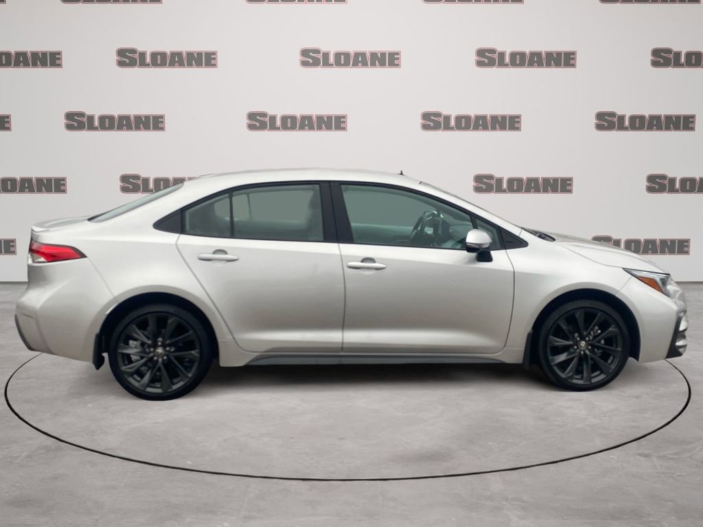 Used 2025 Toyota Corolla SE image 6