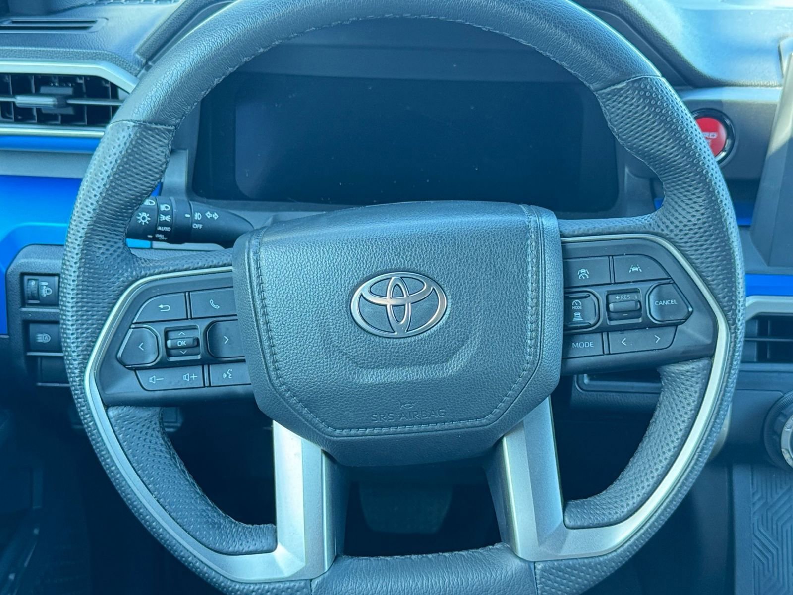 Used 2025 Toyota Tacoma SR image 25