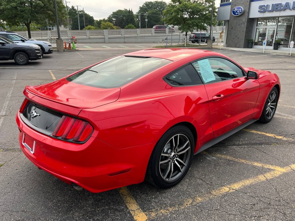 Used 2017 Ford Mustang Coupe RWD image 3