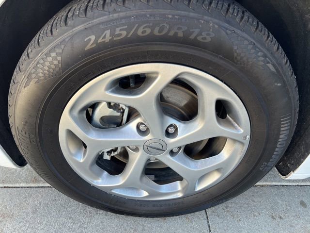 Certified 2023 Chrysler Pacifica Limited image 9