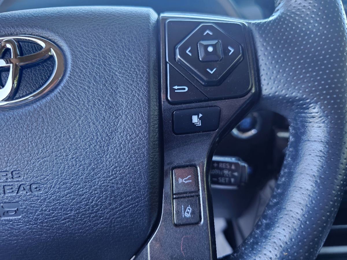 Used 2024 Toyota 4Runner TRD Off-Road Premium image 29