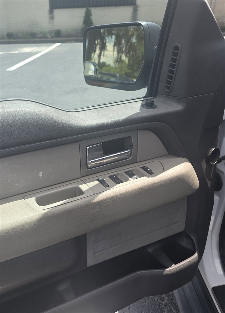 Used 2010 Ford F150 XLT RWD image 12