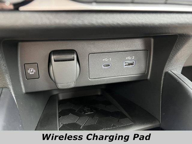 Certified 2025 Nissan Versa SR w/ Trunk Package FWD image 9