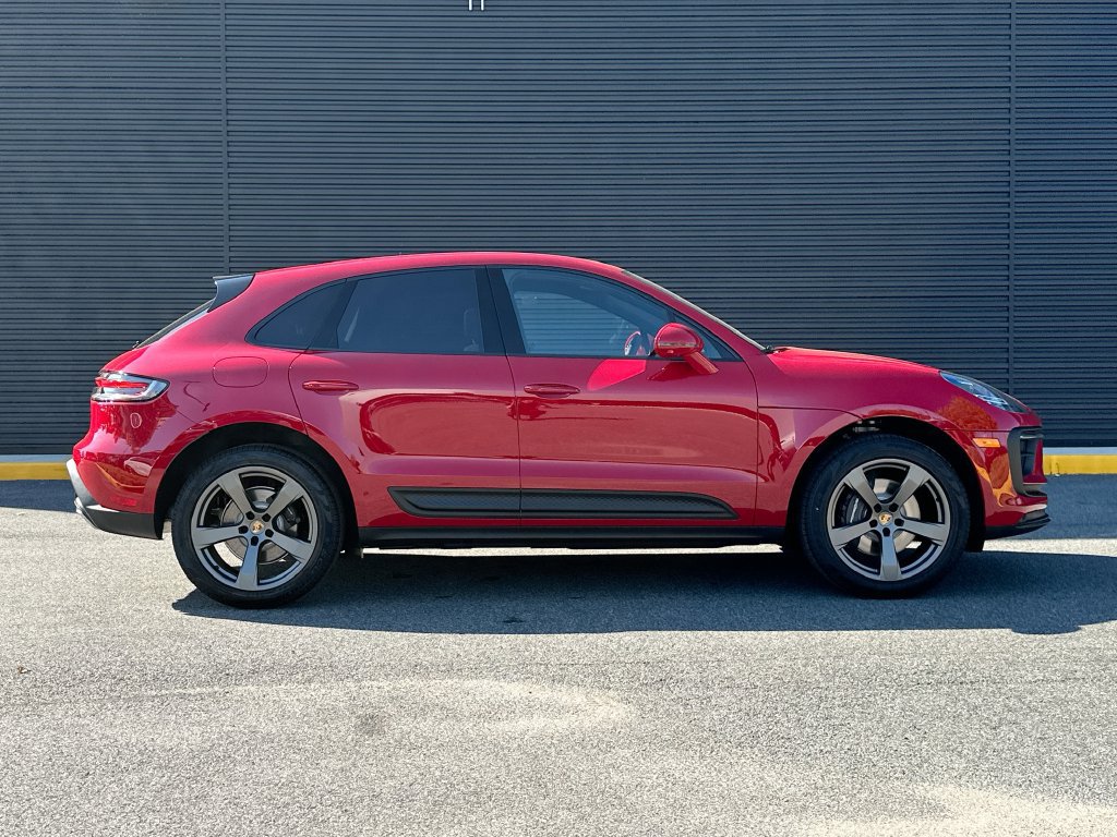 New 2026 Porsche Macan AWD/4WD image 8