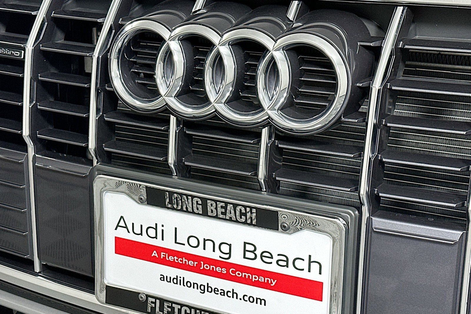 Used 2025 Audi Q3 2.0T Premium w/ Convenience Package image 15