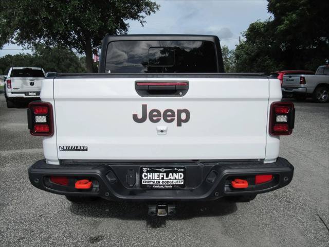 Certified 2024 Jeep Gladiator Mojave w/ Safety Group AWD/4WD image 6