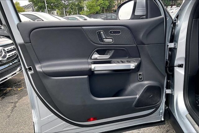 Used 2026 Mercedes-Benz GLB 250 4MATIC image 18