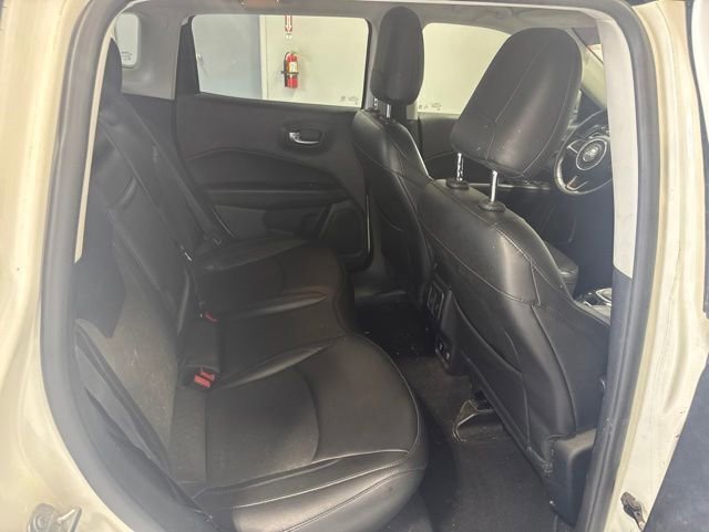 Used 2019 Jeep Compass Latitude FWD image 19