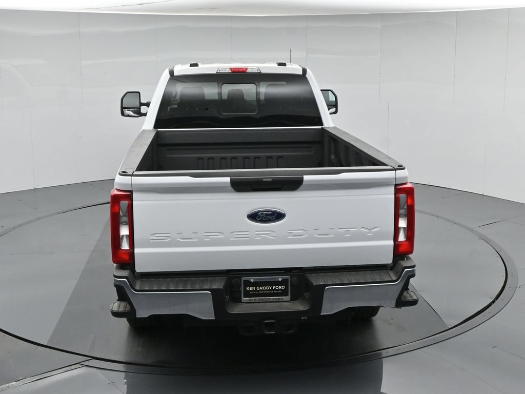 New 2026 Ford F350 XLT RWD image 40