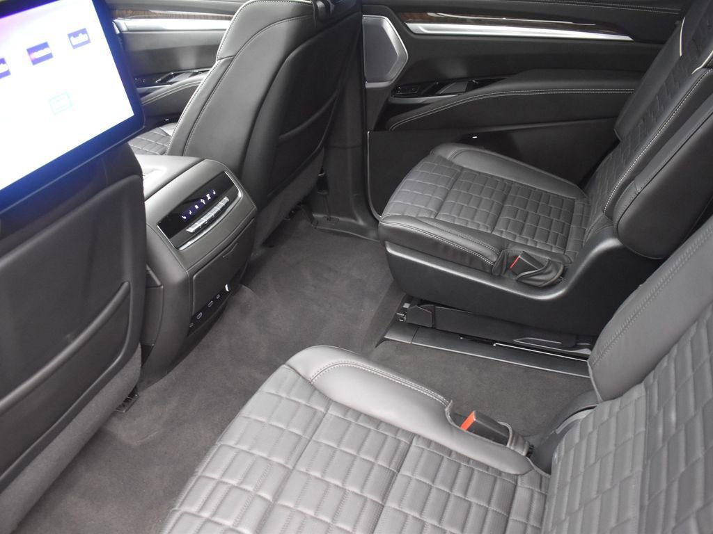 Certified 2025 Cadillac Escalade Sport Platinum image 26