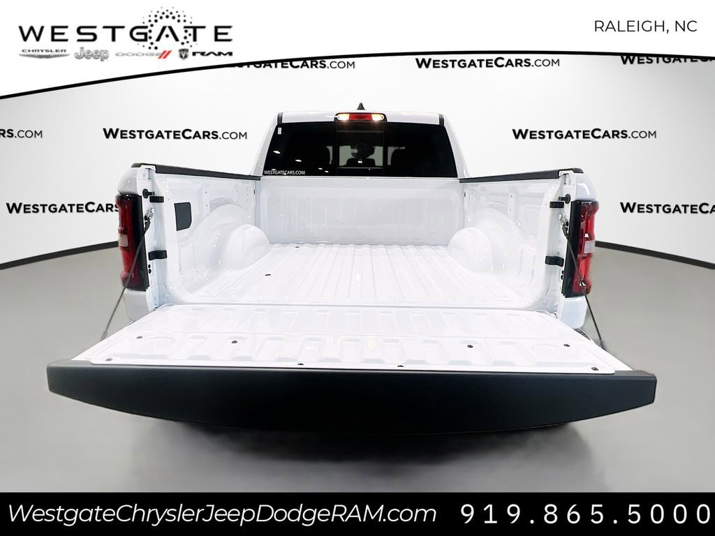 New 2026 RAM 1500 4x4 Crew Cab image 9