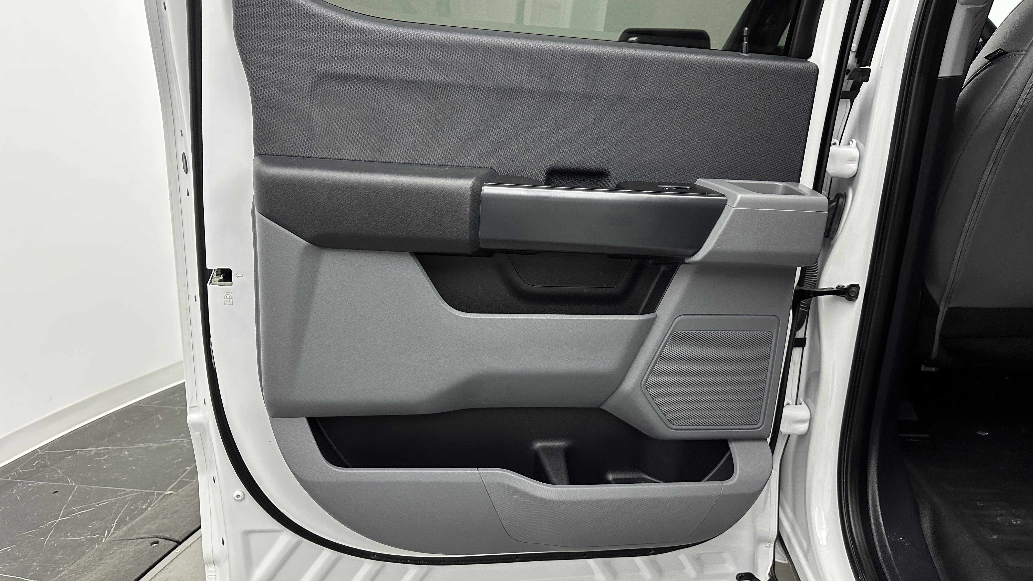 Used 2023 Ford F150 XL image 24