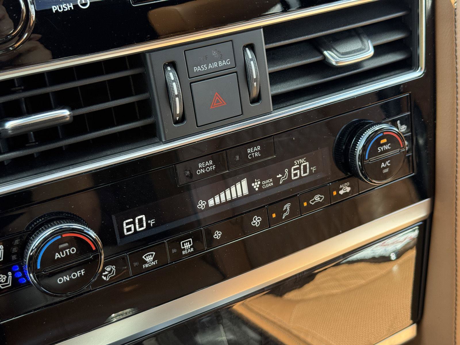Used 2022 INFINITI QX80 Sensory w/ All-Season Package AWD/4WD image 17
